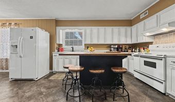 220 4th St SE, Aliceville, AL 35442