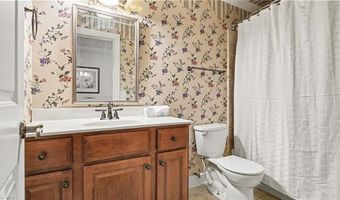 1420 Thayer Dr, Asheboro, NC 27205
