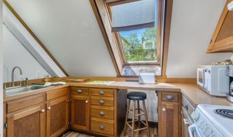 30 Riverside Dr, Ashland, NH 03217