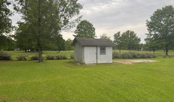 108 Arthur St, Bruce, MS 38915