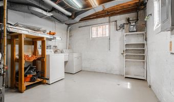 1226 N TAYLOR St, Arlington, VA 22201