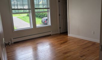 9 Center St D, Canton, CT 06019