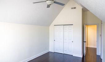 372 Foxboro Dr, Avon, IN 46123