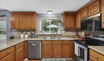 1457 Greenfield Crossing Ct, Ballwin, MO 63021