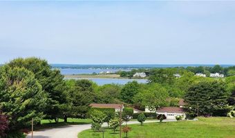 272 N Farm Dr, Bristol, RI 02809