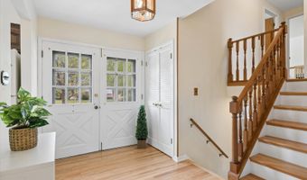 2406 N Lafayette St, Arlington Heights, IL 60004