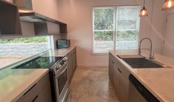 217 North, Athens, GA 30601