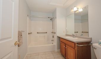 4 Bow Center Rd F2, Bow, NH 03304