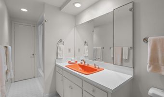 17810 POND Rd, Ashton, MD 20861