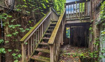 282 Lark St, Albany, NY 12210