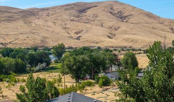 73805 N Demoss Rd, Benton City, WA 99320