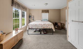 82 Harris Rd, Baxley, GA 31513