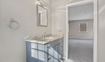 10 Tanglewood Dr, Danbury, CT 06811