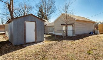 406 S Main St, Archie, MO 64725