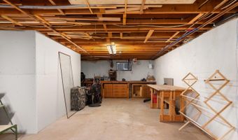 17 N 7th St, Almira, WA 99103