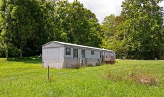 941 E Clayton Rd, Alderson, WV 24910