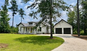 572 Salt Creek Way E, Brunswick, GA 31523