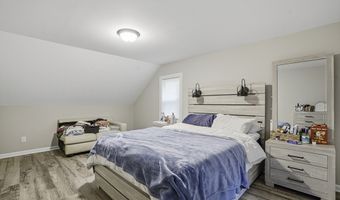 39 Pinehurst, Auburn, MA 01501
