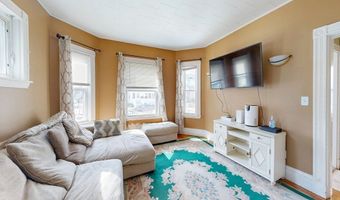 14 Bayard St, Boston, MA 02134