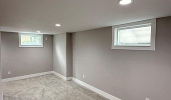 576 Sonny St, Blackfoot, ID 83221