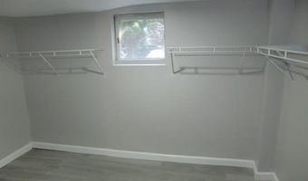 210 Merritt Ave, Bergenfield, NJ 07621