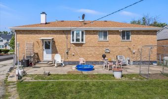 523 S Clarendon Ave, Addison, IL 60101