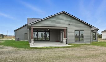 2213 Golfview Dr, Auburn, IN 46706