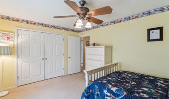 278 Oakleigh Woods Dr, Ballwin, MO 63011