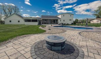 917 McDonald Dr, Amsterdam, NY 12070