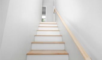 21 Ashbrook Rd, Narragansett, RI 02882