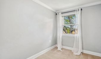 5909 QUANTRELL Ave 203, Alexandria, VA 22312