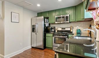 138 MERCY St, Philadelphia, PA 19148