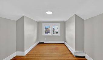 112 Villa Ave, Cranston, RI 02905