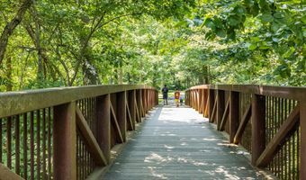 4500 S FOUR MILE RUN Dr 222, Arlington, VA 22204