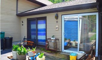11 Buckeye Brook Rd, Charlestown, RI 02813