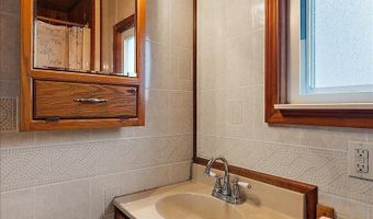 918 Columbia, Algonac, MI 48001
