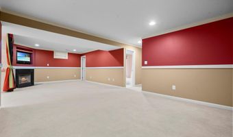 43032 LA RIVA Dr, Ashburn, VA 20148