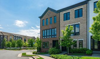 20305 SAVIN HILL Dr, Ashburn, VA 20147