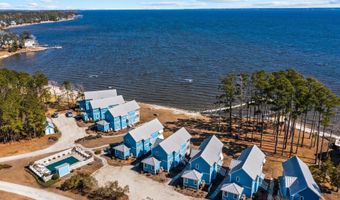 511 Neuse Village Rd # C5, Arapahoe, NC 28510
