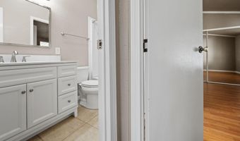 19690 N Highway 99 162, Acampo, CA 95220