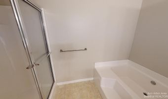1408 Fox Pointe Cir, Ann Arbor, MI 48108