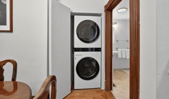 237 B St, Ashland, OR 97520