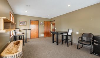 3700 11th Pl NE, Austin, MN 55912
