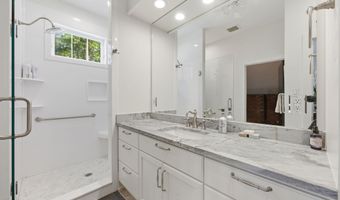 685 Raymond Rd, Arapahoe, NC 28510