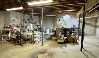 24352 St. Hwy Ee, Aurora, MO 65605
