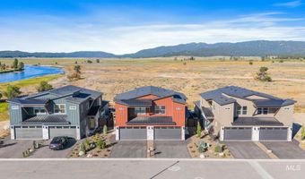 24 Bridger St, Cascade, ID 83611