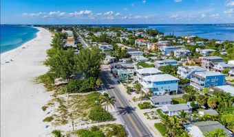 2213 GULF Dr N, Bradenton Beach, FL 34217