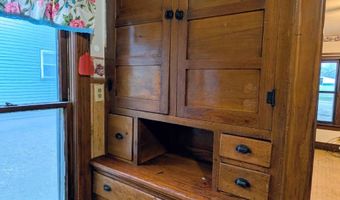 902 W 10th St, Atlantic, IA 50022