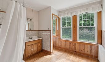 15 Huston Ave, Auburn, ME 04210
