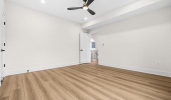 1905 N TAYLOR St, Arlington, VA 22207